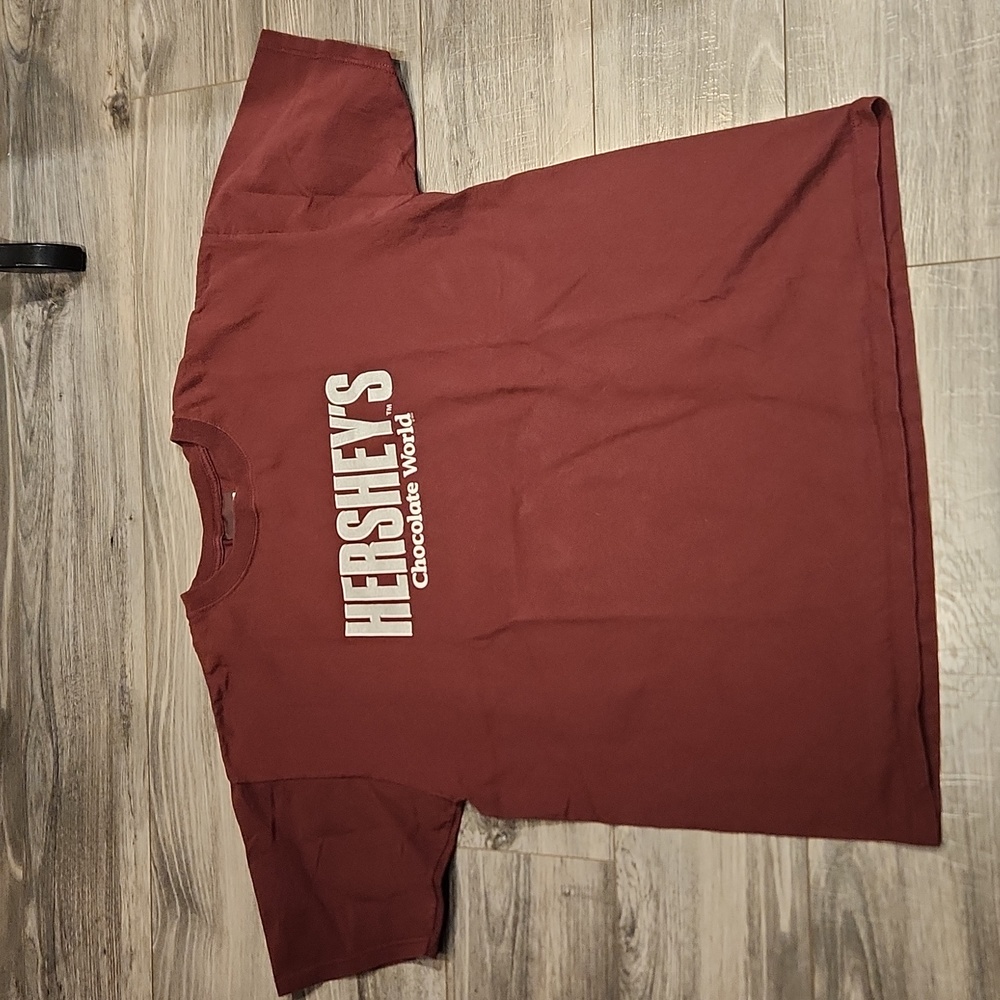 EUC Hershey's Men's sz XL Tshirt 100% cotton